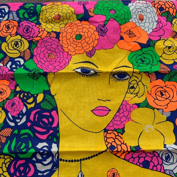 Lush Cosmetics knot wrap - Picture 3 of 3